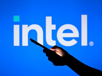 Акции Intel обновили годовой максимум на новостях о переговорах с Apple и TSMC
