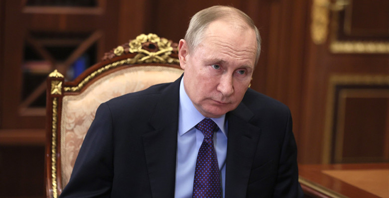 Владимир Путин подписал закон об ужесточении правил рекламы энергетиков