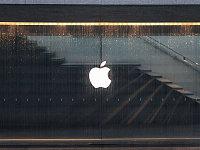 Politico: Apple изменила правила обучения ИИ на фоне политики Дональда Трампа