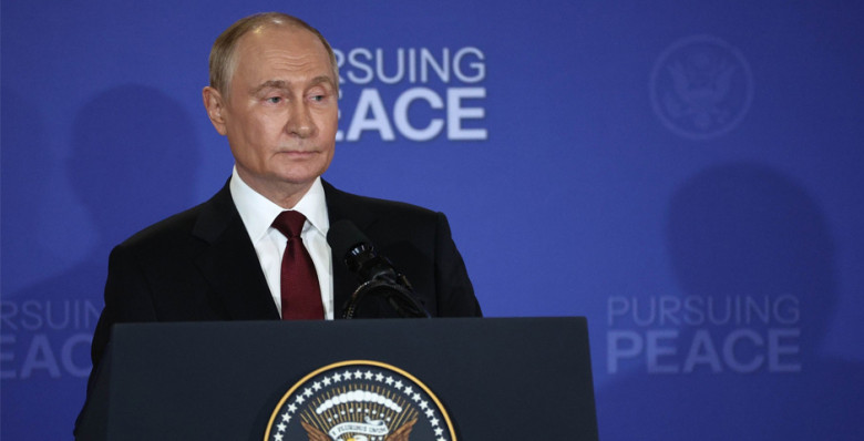 Владимир Путин собрал совещание по итогам визита на Аляску