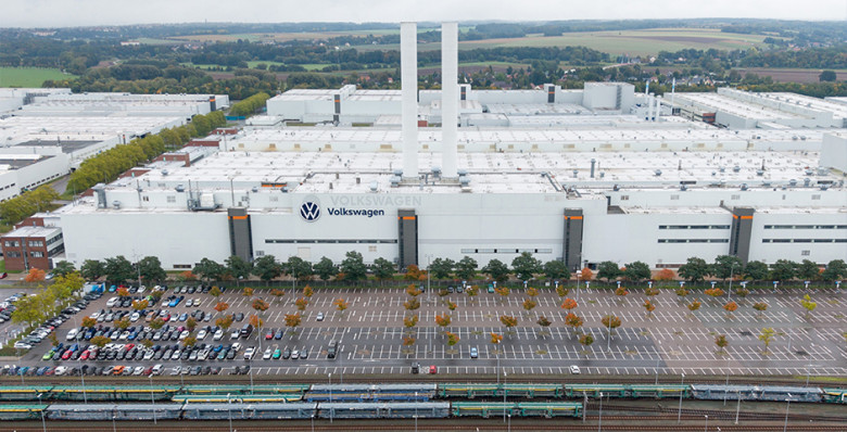 Volkswagen впервые в истории закроет автозавод в Германии