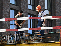 Представляющие интерес для РФ иностранцы смогут получить ВНЖ упрощенно