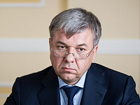 Экс-главу Росалкогольрегулирования заочно осудили за хищение 33 млрд рублей