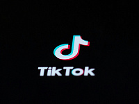Дональд Трамп утвердил сделку по TikTok