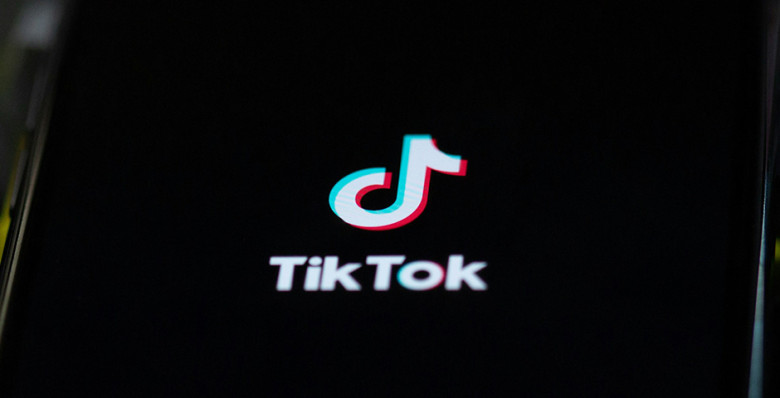 Дональд Трамп утвердил сделку по TikTok