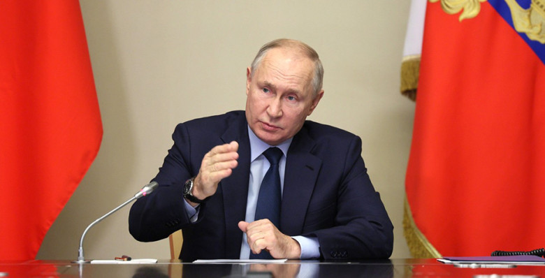 Владимир Путин заявил, что в РФ работают более 1 млн граждан Таджикистана