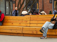 Т-Банк: взрослым сыновьям мамы отправляют деньги чаще, чем дочерям