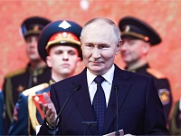 Владимир Путин поздравил ветеранов с днем снятия блокады Ленинграда