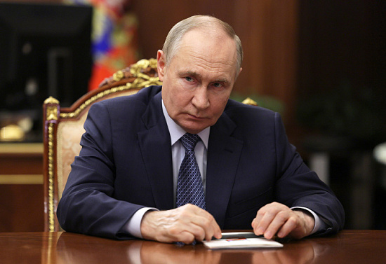 Владимир Путин провел встречу с председателем ВЭБ.РФ Игорем Шуваловым
