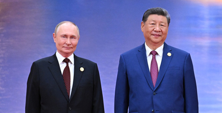 Владимир Путин и Си Цзиньпин провели видеозвонок