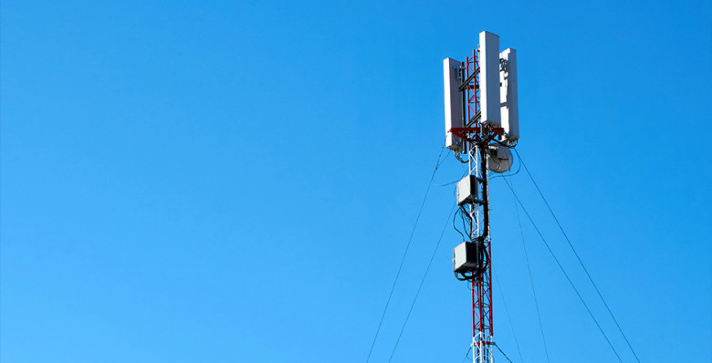 «Ведомости»: операторов связи обяжут прекратить оказание услуг по требованию ФСБ