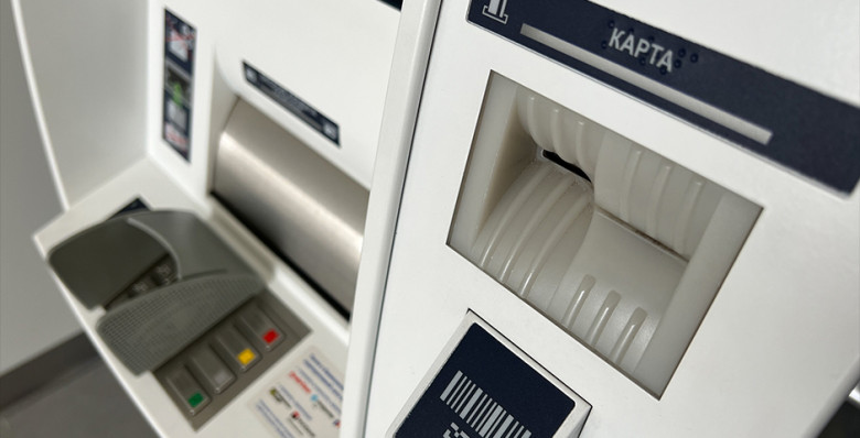 ЦБ ужесточит контроль за идентификацией клиентов банков для борьбы с дропперами