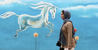 Санкции против Тегерана и Москвы работают по-разному