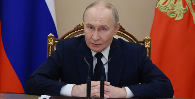 Владимир Путин выразил соболезнования королю Таиланда в связи с ЧП с пассажирским поездом