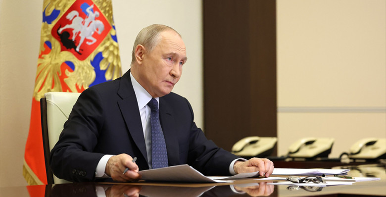 Владимир Путин подписал закон о наказании за отрицание геноцида советского народа