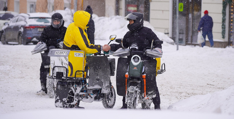 Владимир Путин поручил ограничить езду электровелосипедов по тротуарам
