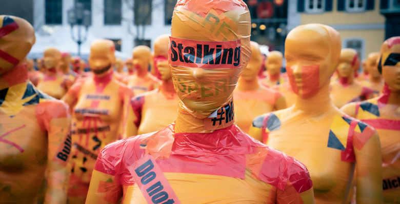 В Госдуму внесли законопроект о борьбе со сталкингом