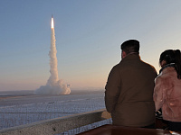 СМИ: Ким Чен Ын назначил 13-летнюю дочь главой ядерных сил КНДР