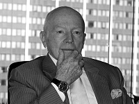 Умер американский инвестор Марк Мобиус