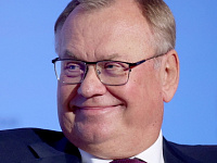Глава ВТБ посоветовал, куда вложить 1 млн рублей