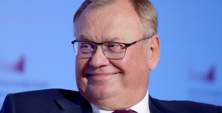 Глава ВТБ посоветовал, куда вложить 1 млн рублей