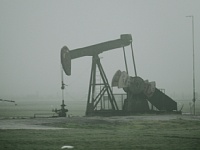 Страны ОПЕК+ договорились нарастить добычу нефти в июле на 411 тыс. бар. в сутки