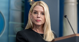 Дональд Трамп объявил об отставке Пэм Бонди с поста генпрокурора США