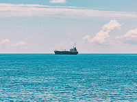 США сняли антироссийские санкции с трех контейнеровозов