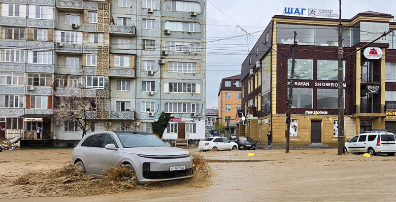 ЦБ призвал реструктурировать кредиты для пострадавшего от паводков бизнеса