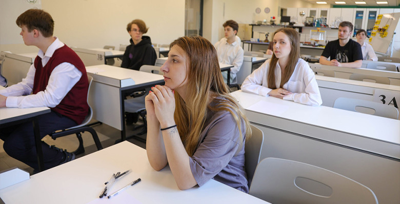 В Общественной палате допустили появление ЕГЭ по искусственному интеллекту В Общественной палате допустили появление ЕГЭ по искусственному интеллекту