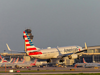 Илон Маск заявил о готовности выплатить зарплату сотрудникам аэропортов США