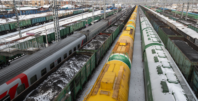 «Коммерсантъ» узнал о планах РЖД продать 49% Федеральной грузовой компании