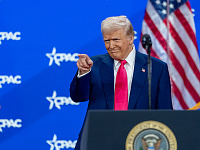 СМИ: Дональд Трамп хочет встретиться с Владимиром Путиным на следующей неделе