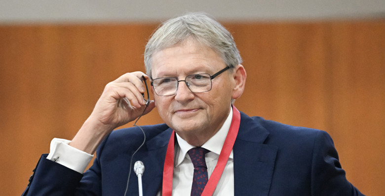 Борис Титов: Китай создал «альтернативу» SWIFT в виде цифрового юаня Борис Титов: Китай создал «альтернативу» SWIFT в виде цифрового юаня