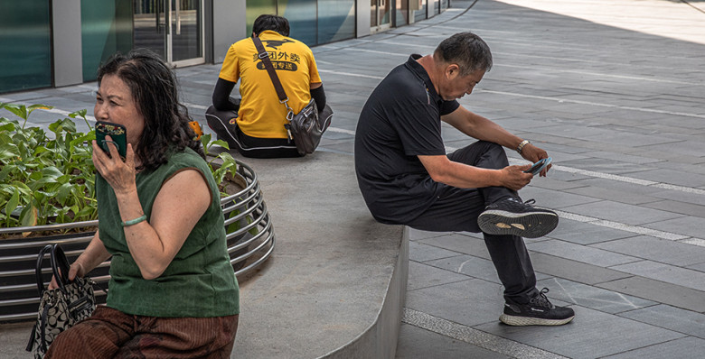 Как в Китае создавали национальный мессенджер и чем на него похож Mах