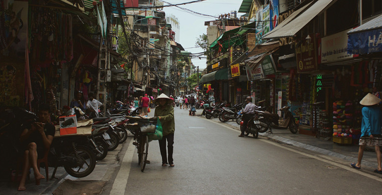 «Сбер» и ВТБ запустили оплату по QR-коду во Вьетнаме