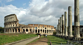 Около Колизея в Риме обрушилась средневековая башня Конти