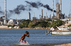 Нефти устанавливают границы