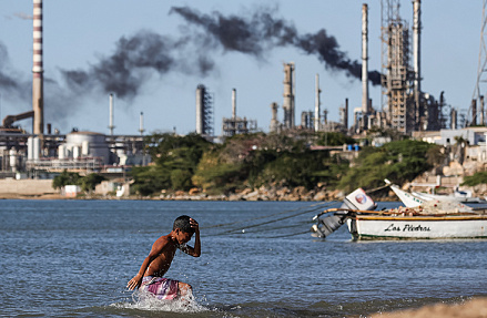 Нефти устанавливают границы