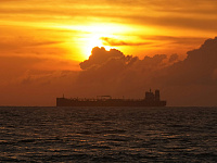 СМИ сообщили о возобновлении действия санкций США против российской нефти