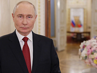 Владимир Путин поздравил женщин с Международным женским днем