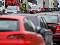 На границе России и Польши образовались очереди