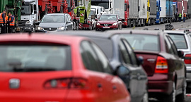 На границе России и Польши образовались очереди