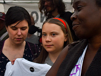 Полиция Лондона задержала Грету Тунберг на акции в поддержку Палестины