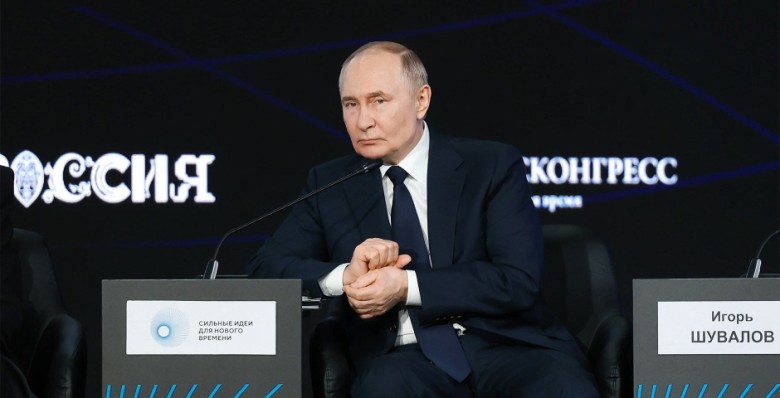 Владимир Путин и Игорь Шувалов выступили на форуме СИНВ