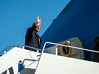 Дональд Трамп сменил самолет из-за неисправности при вылете в Давос