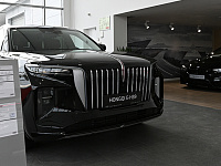 «Коммерсантъ» узнал о резком сокращении числа салонов китайских авто в России