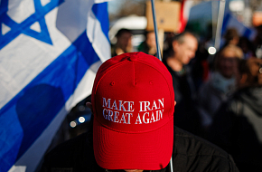 Вашингтон подбирает ход пешкой