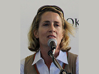 Автор серии романов «Сплетница» напишет спинофф о Блэр Уолдорф