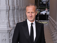 Бывший гендиректор Gucci Стефано Кантино стал соруководителем Dolce & Gabbana